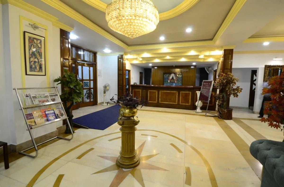 Hotel Little Palace Dibrugarh Luaran gambar