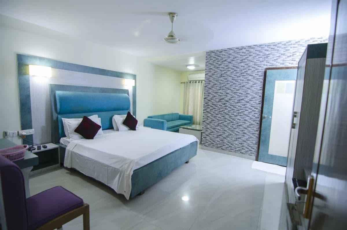 Hotel Little Palace Dibrugarh Luaran gambar